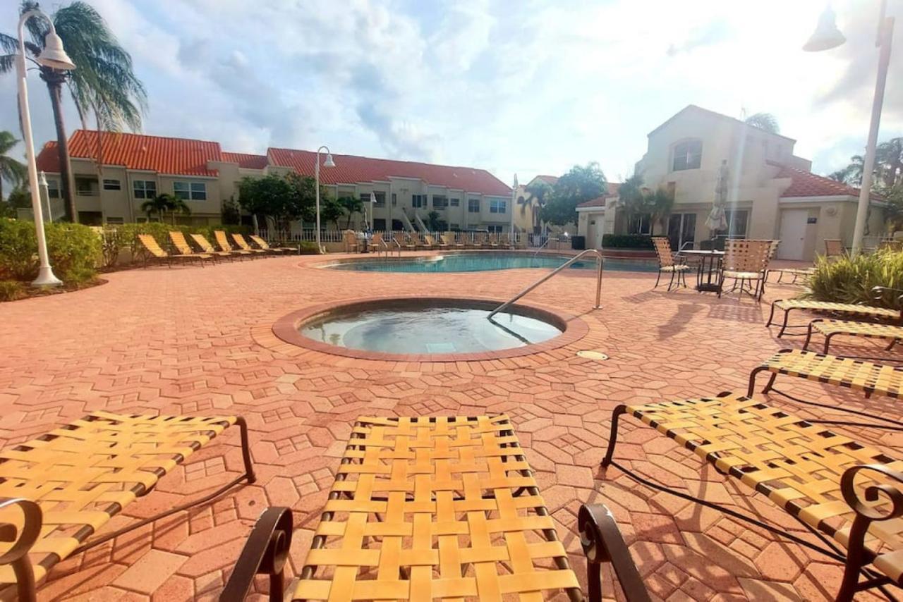 Paradise Sol 2Bd2Ba Condo On Golf Course Near Bch Sint-Petersburg Buitenkant foto